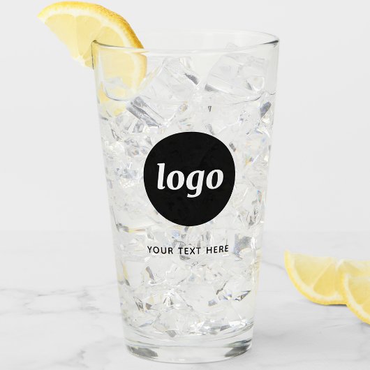 Eenvoudig logo en tekst bedrijf glas