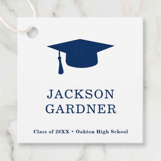 Eenvoudig marineblauw mortierbord Modern Afstudere Bedankjes Labels (Voorkant)