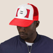 Eenvoudig minimaal elegant aangepast logo trucker pet (In situ)