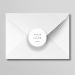 Eenvoudig, minimaal elegant bruidskapje ronde sticker<br><div class="desc">Elegant, eenvoudige sticker voor minimale huwelijksuitnodiging, met een stijlvol, stijlvol, kalligrafisch script voor de vriendenkring. Gemakkelijk om met uw details te personaliseren! Geschikt voor formele zwarte stropdassen neutrale bruiloften. Gelieve te merken op dat de achtergrondkleur kan worden veranderd om uw regeling van de trouwkleur aan te passen. Als u het...</div>