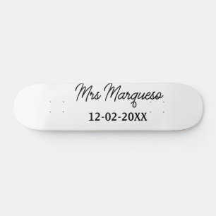 eenvoudig minimaal monogram mrs mijnheer naam datu persoonlijk skateboard