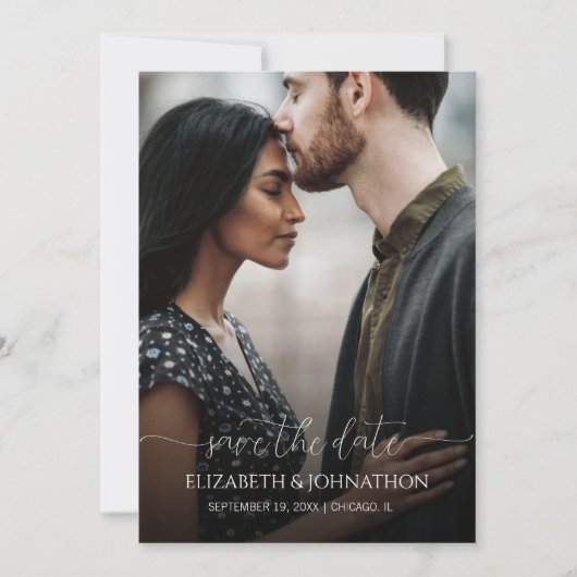 Eenvoudig minimaal script zwart-witfotohuwelijk save the date (Voorkant)