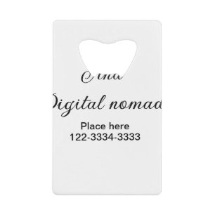 Eenvoudig minimaal voeg uw naam tekst plaats stad creditkaart flessenopener