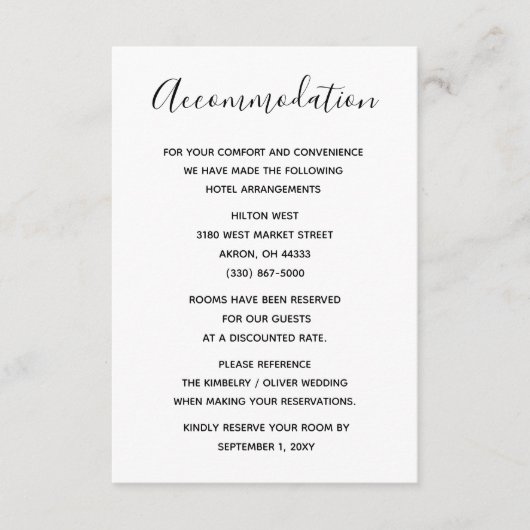 Eenvoudig minimaal zwart-witcalligrafisch huwelijk informatiekaartje (Voorkant)