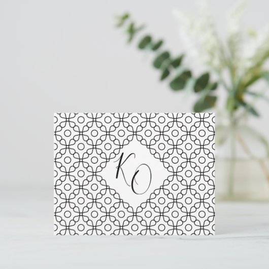 Eenvoudig minimaal zwart-witcalligrafisch huwelijk uitnodiging briefkaart (Staand voorkant)