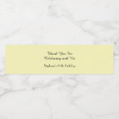 Eenvoudig minimalistisch 60e verjaardag Bleek geel Waterfles Etiket (Enkel label)