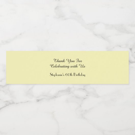 Eenvoudig minimalistisch 60e verjaardag Bleek geel Waterfles Etiket (Enkel label)