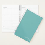 Eenvoudig minimalistisch Blauwgroen Turquoise, per Planner<br><div class="desc">Blauwgroen Turquoise Blue Elegant Simple Minimalist Personalized Notitieboek met jouw naam en jaar in modern script. Onze planner is hier om u te helpen uw doelen te bereiken. Het biedt een manier om georganiseerd te blijven en na te denken over je leven. Met een simpel ongedateerd ontwerp kun je deze...</div>
