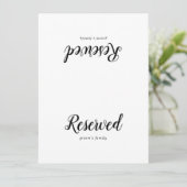 Eenvoudig minimalistisch bordje voor bruiloft gere (Staand voorkant)