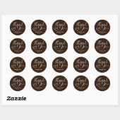 Eenvoudig minimalistisch chocolade-calligrafische  ronde sticker (Vel)