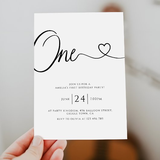 Eenvoudig minimalistisch hartscript 1e verjaardag kaart