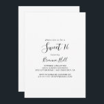 Eenvoudig minimalistisch lief 16 verjaardagsfeestj kaart<br><div class="desc">Deze eenvoudige minimalistische lieve 16 verjaardagsfeestuitnodiging is perfect voor een moderne verjaardag. Het eenvoudige en elegante ontwerp heeft klassieke en fancy scripttypografie in zwart-wit.</div>