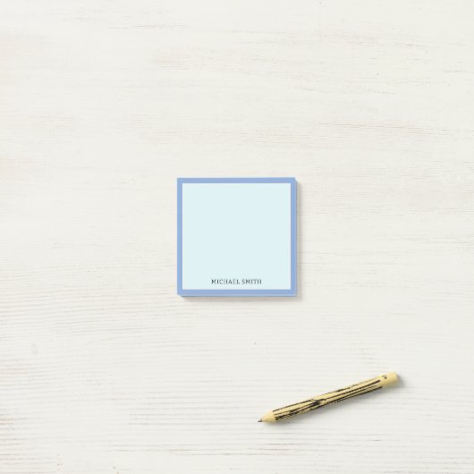 Eenvoudig minimalistisch post-it® notes (Op bureau)