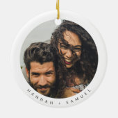 Eenvoudig minimalistisch script, eerste kerstgehuw keramisch ornament (Achterkant)