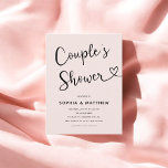 Eenvoudig minimalistisch script hart koppels douch briefkaart<br><div class="desc">Verhoog uw feest met onze minimalistische doucheuitnodiging voor het stel. Met de kop 'Couple's Shower' in casual schrift versierd met een sierlijke werveling en hartmotief,  straalt deze uitnodiging eenvoud en charme uit. Verzamel uw dierbaren voor een speciale gelegenheid die beide partners in stijl en elegantie viert.</div>