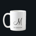 Eenvoudig minimalistisch script monogram koffiemok<br><div class="desc">Een eenvoudige moderne minimalistische monogram zwart script initiaal met serif naam koffie mok.</div>