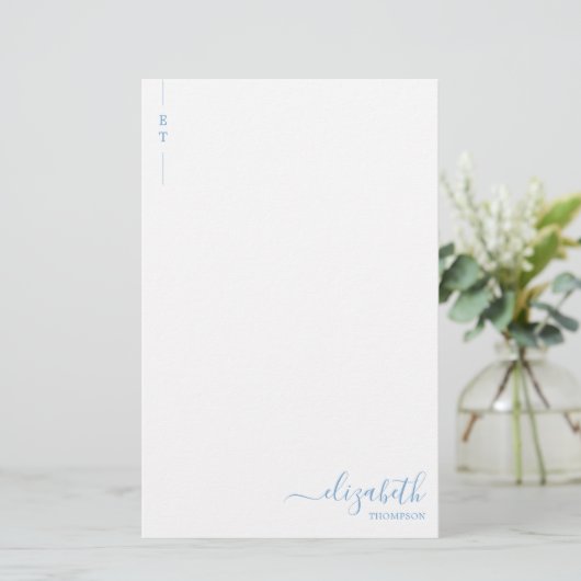 Eenvoudig minimalistisch stoffig blauw monogram In Briefpapier (Staand voorkant)