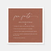 Eenvoudig minimalistisch terracotta Fun Facts Wedd Servet (Voorkant)