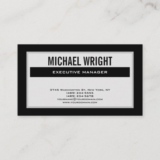 Eenvoudig minimalistisch zwart grijs modern visitekaartje (Voorkant)