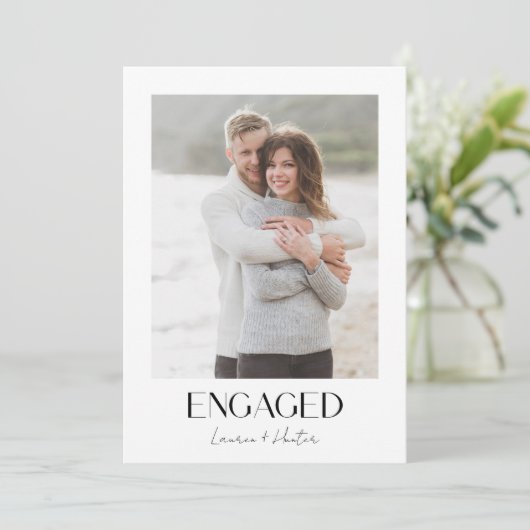 Eenvoudig Modern 2 Fotoscript Engagement Party Aankondiging (Staand voorkant)