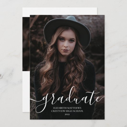 Eenvoudig modern Afstuderen Foto Elegant Script Aankondiging (Voorkant / Achterkant)