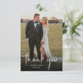 Eenvoudig modern calligrafiekscript bruiloft bedankkaart (Staand voorkant)