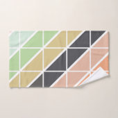 Eenvoudig modern driehoekspatroon in zacht-aardbee bad handdoek (Handdoek)