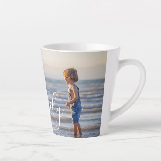 Eenvoudig modern fotosjabloon Aangepaste naam Latte Mok (Rechts)