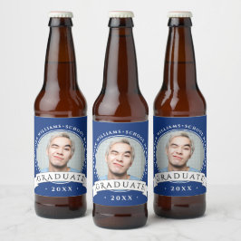 Eenvoudig modern marineblauw afstudeerfoto van de  bier etiket