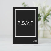 Eenvoudig modern monogram zwart wit bruiloft RSVP kaartje (Staand voorkant)