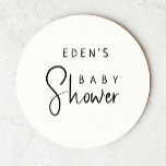Eenvoudig modern neutraal Baby shower met naam Ronde Kartonnen Onderzetter<br><div class="desc">Vier je kleintje met ons eenvoudige baby shower met de naam rond papier onderzetter, met een minimalistisch zwart-wit ontwerp dat modern en is. Met zijn strakke, boho-geïnspireerde esthetiek is de hedendaagse, genderneutrale sfeer ideaal voor het verwelkomen van een babyjongen of meisje in elk seizoen - of het nu herfst, winter,...</div>
