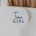 Eenvoudig Modern Neutraal Geslacht Onthullen Team  Ronde Button 5,7 Cm<br><div class="desc">Vier je kleintje met onze eenvoudige, moderne, neutrale gender reveal teamgirl-knop, met een minimalistisch zwart-wit ontwerp dat modern en is. Met zijn strakke, boho-geïnspireerde esthetiek is de hedendaagse, genderneutrale sfeer ideaal voor het verwelkomen van een babyjongen of meisje in elk seizoen - of het nu herfst, winter, lente of daarbuiten...</div>