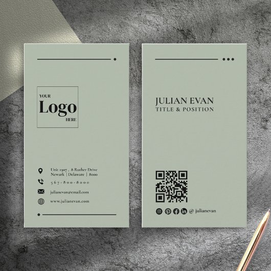 Eenvoudig Modern QR Code Sage Groen Minimalistisch Visitekaartje