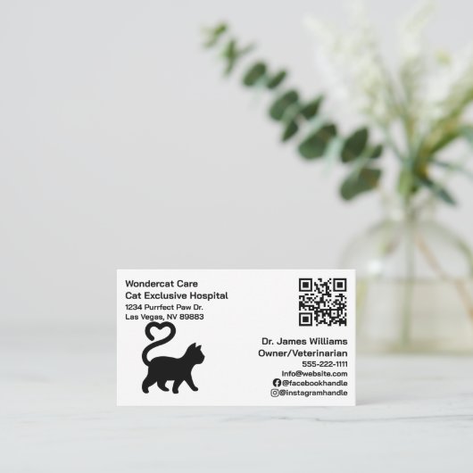 Eenvoudig, modern, QR-Code Veterinair Ziekenhuis Visitekaartje (Staand voorkant)