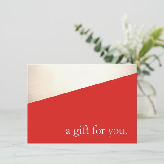 Eenvoudig, modern, rood-feestcadeaubon (Staand voorkant)