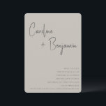 Eenvoudig modern Rustic Boho Taupe Script Weddensc Save The Date<br><div class="desc">Plaats de toon voor uw bruiloft met deze mooie moderne versie sparen de datumkaart met handgeschreven manuscript in bruin taupe.</div>