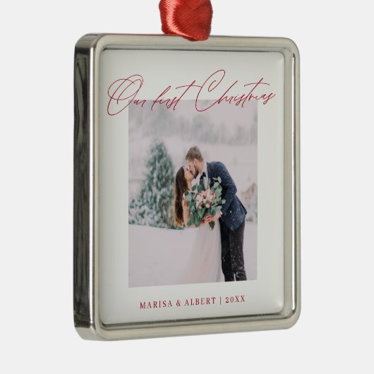 Eenvoudig modern script onze eerste kerstbruiloft metalen ornament (Rechts)