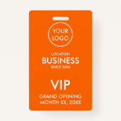 Eenvoudig Modern Voeg Logo Oranje VIP Pass toe Badge (Voorkant)