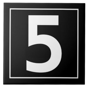 Eenvoudig modern wit op zwarte nummerstapel tegeltje