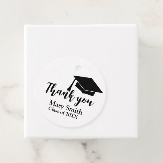 Eenvoudig Modern Zwart & Wit Afstuderen Dank u lab Bedankjes Labels (In situ)