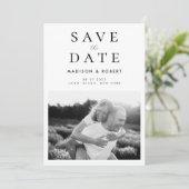 Eenvoudig modern zwart-wit fotohuwelijk save the date (Staand voorkant)