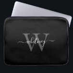 Eenvoudig Modern Zwart-wit Monogram Initiaal Laptop Sleeve<br><div class="desc">Een schattig zwart-wit ontwerp met een eenvoudige en moderne monogram naam en initiaal.</div>