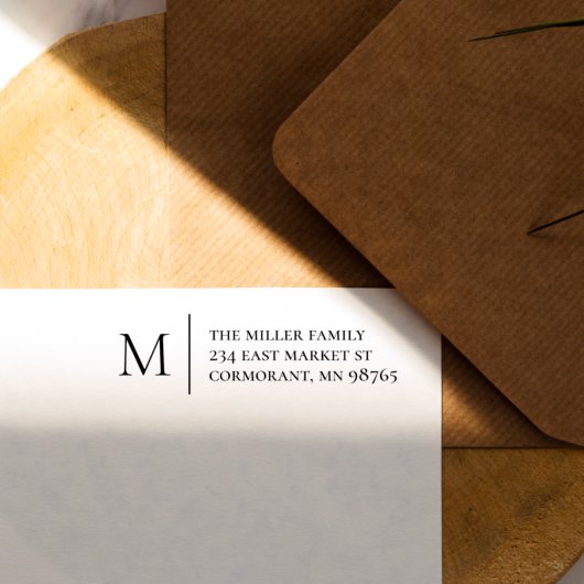 Eenvoudig monogram- en retouradres rubberstempel