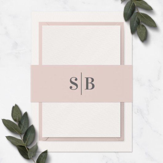 Eenvoudig Monogram Licht Blush Pink Weddenschap Uitnodigingen Wikkel