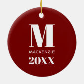 Eenvoudig Monogram Naam Jaar Rood en Wit Keramisch Ornament (Achterkant)