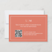 Eenvoudig Monogram Terracotta QR Bruiloft RSVP Kaa Bedankkaart (Voorkant)