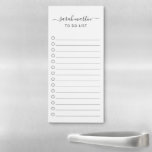 Eenvoudig om een lijst te maken met modern zwart-w magnetisch notitieblok<br><div class="desc">Elegant zwart-wit om een lijst magnetisch notitieblok te doen met jouw naam met spoelen in een handgeschreven manuscriptkalligrafie samen met een controlelijst. Een eenvoudig en vrouwelijk ontwerp dat voor een leraar of een kleine bedrijfseigenaar geweldig is.</div>