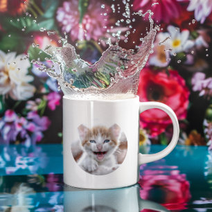 Eenvoudig ontwerp met twee cirkel foto's koffiemok