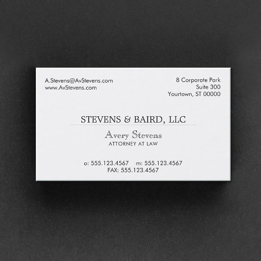 Eenvoudig professioneel en klassiek wit visitekaartje