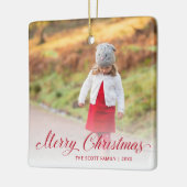 Eenvoudig rood ellegant script foto voor pretkerst keramisch ornament (Links)